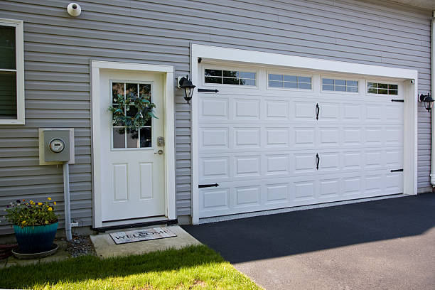 24/7 Emergency Garage Door Panel Replacement experts in Anton, TX